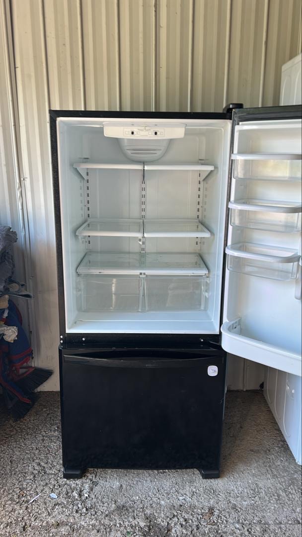Whirlpool Bottom Mount Refrigerator - photo 2