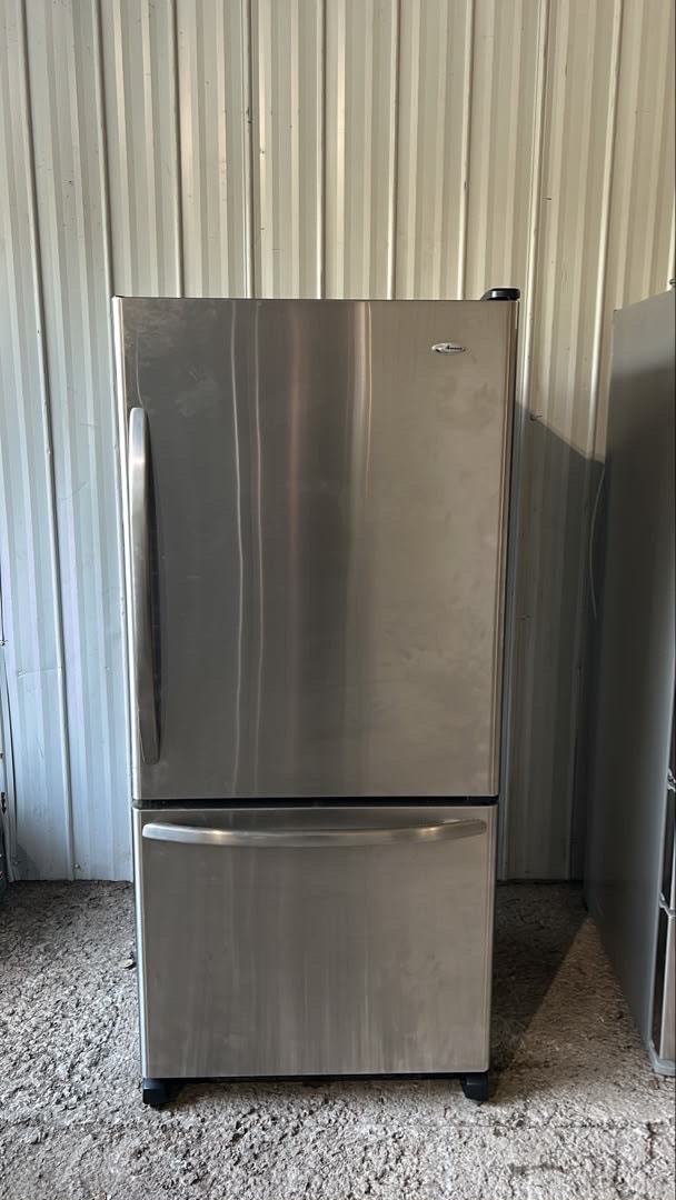 Amana Refrigerator ABR1927FES
