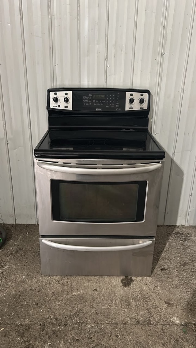 Electric Stove in good condition