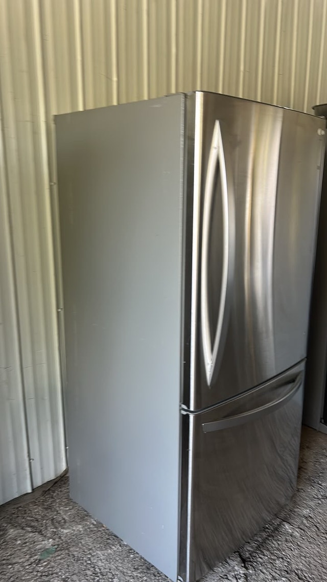 Refrigerator in good condition - photo 3