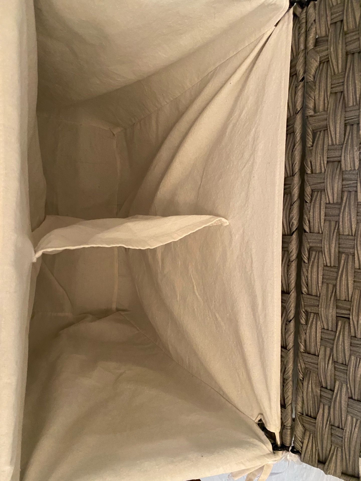 MOVING- Clothes Hampers (2X) - photo 3