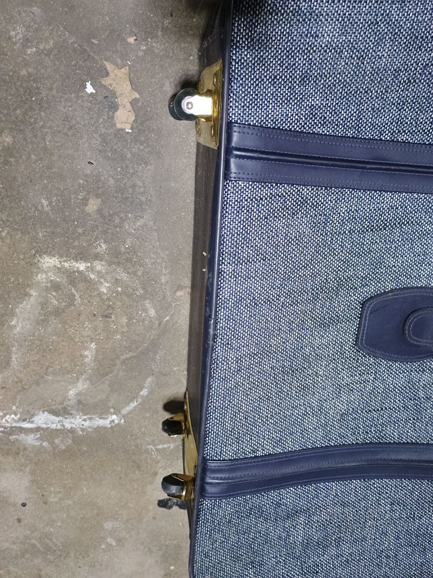 Vintage Blue Tweed Fifth Avenue Suitcase - photo 3