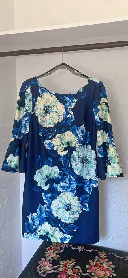Vince Camuto Floral Bell Sleeve Dress