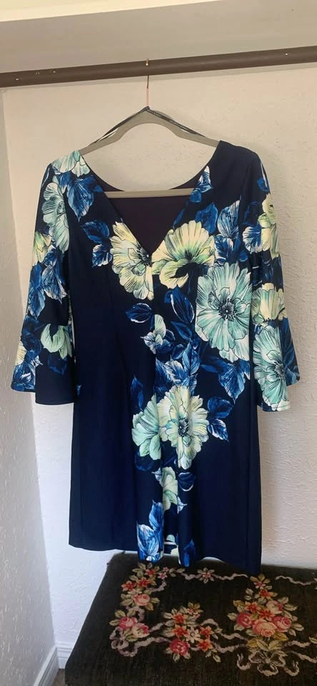 Vince Camuto Floral Bell Sleeve Dress - photo 2
