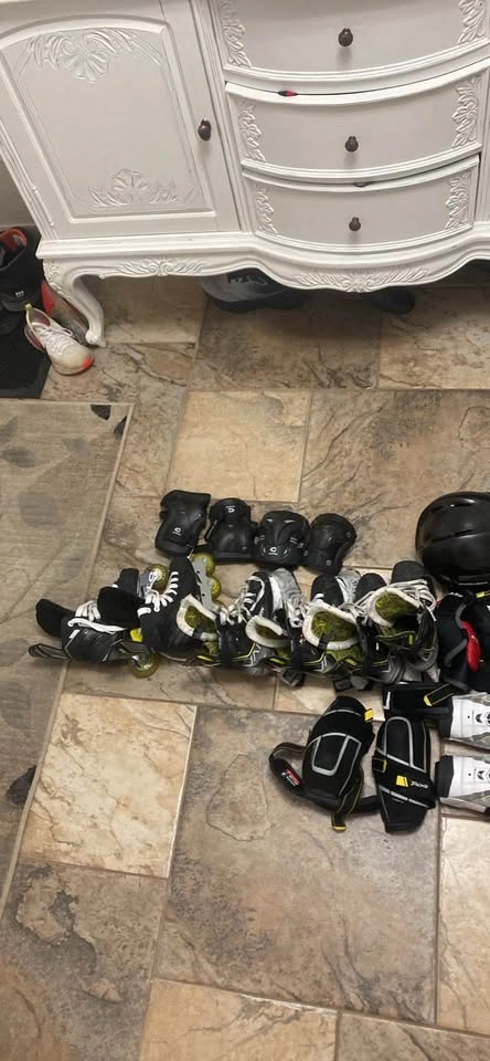 Bauer, CCM, STX, & Sherwood Youth Hockey Equipment Bundle - photo 4