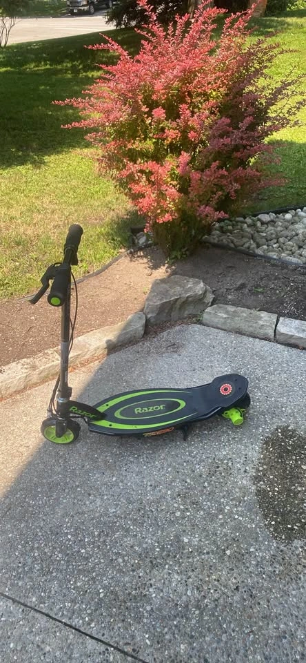 Razor Power Core E90 Electric Scooter