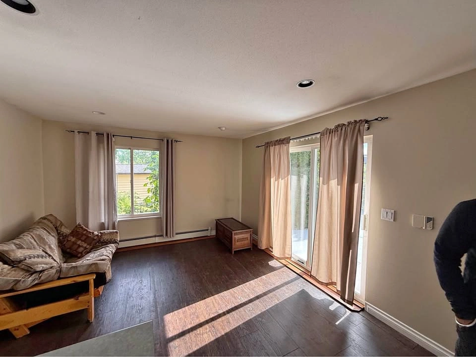 2 Beds 1 Bath - House