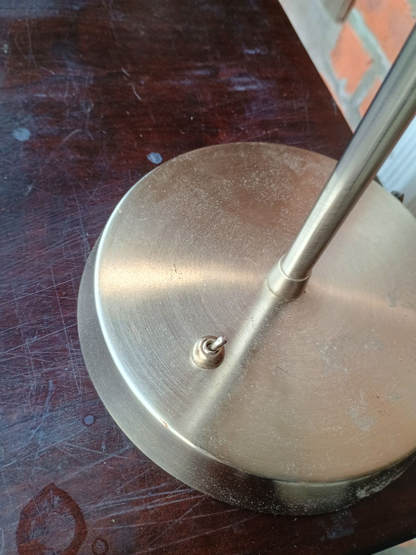 Metal Adjustable Lamp - photo 2