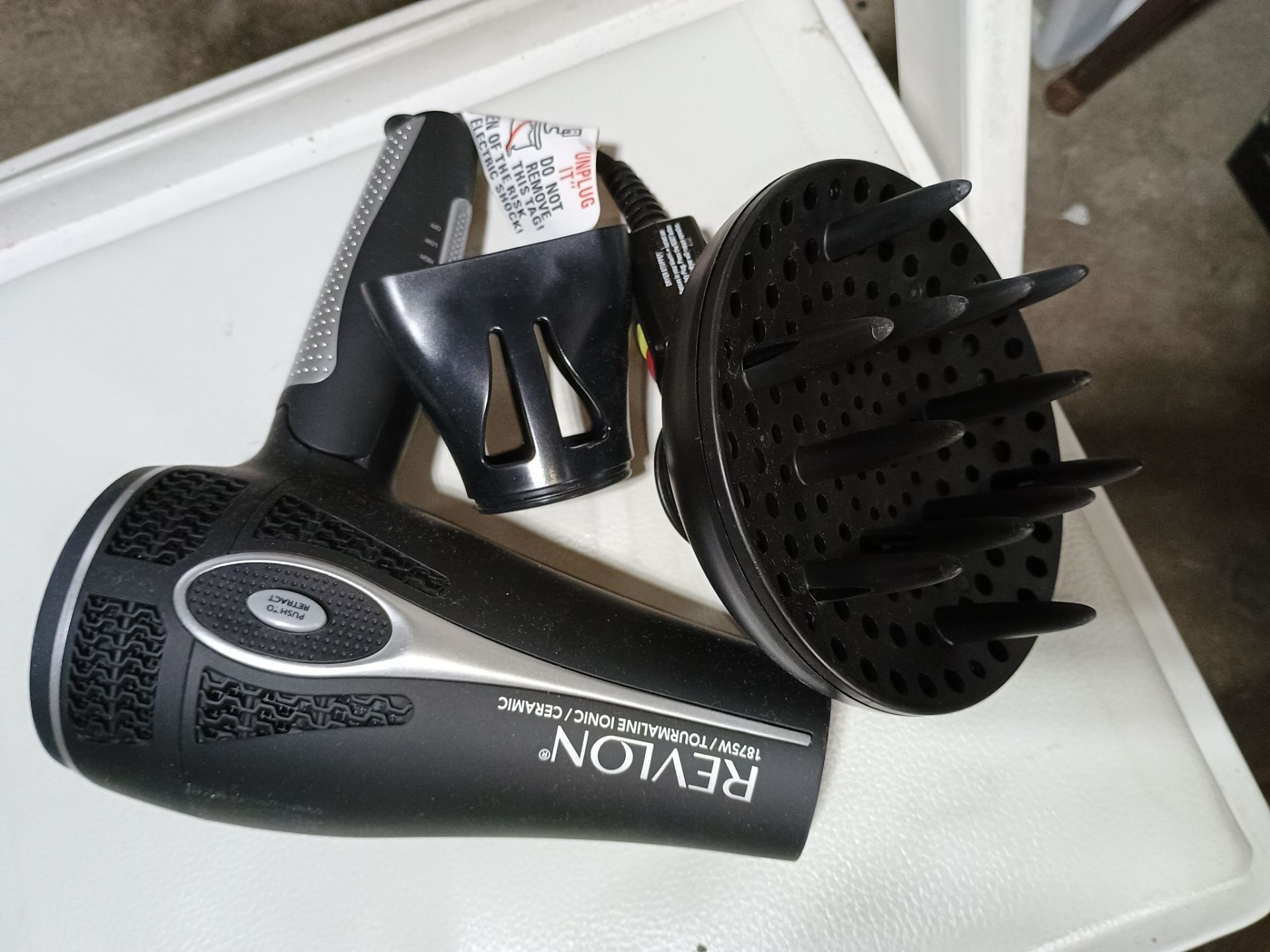 Revlon Pro Ceramic Hair Dryer with Diffuser attachment