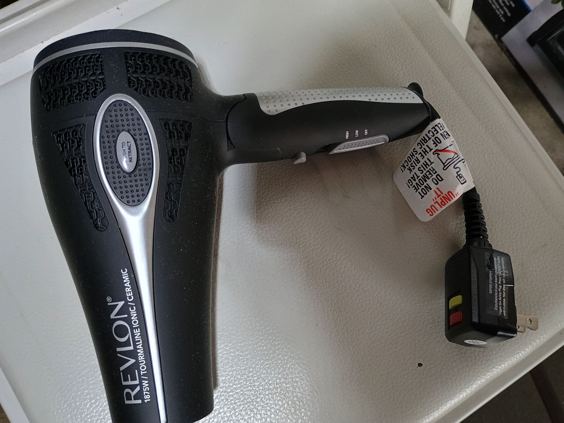 Revlon Pro Ceramic Hair Dryer with Diffuser attachment - photo 2