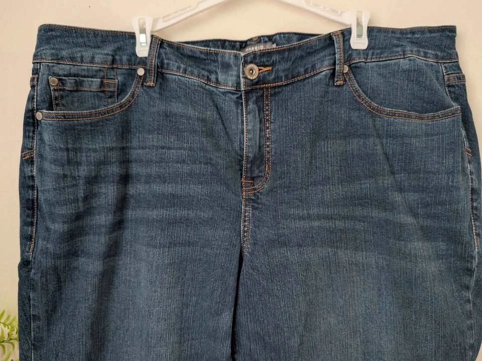 Torrid (22) Vintage Stretch Boyfriend Straight Jeans - photo 5