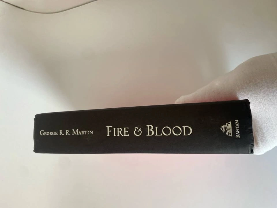 Fire & Blood George R.R. Martin First Edition Hardcover - photo 2