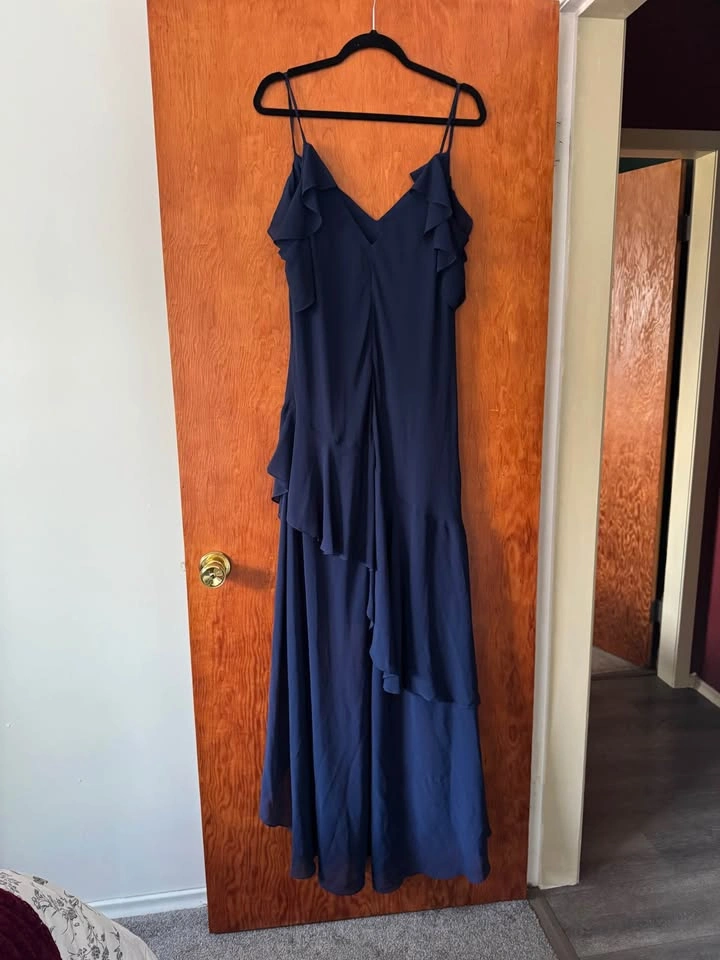 Le Chateau High-Low Dress - photo 2