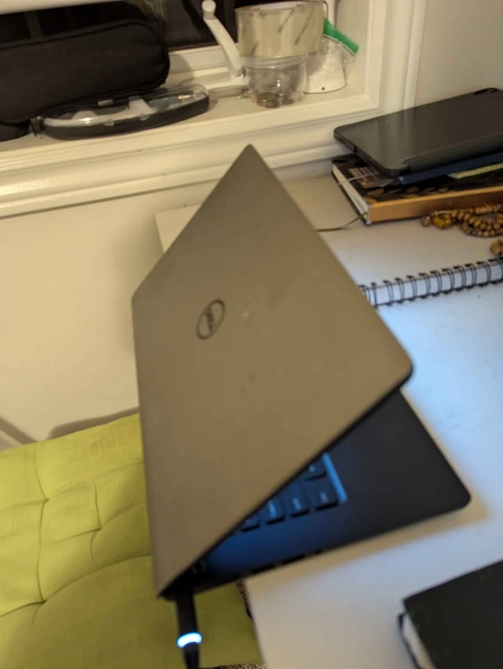 Dell 11" Laptop - Fast 256GB SSD & 8GB RAM (Works Plugged In) - photo 2