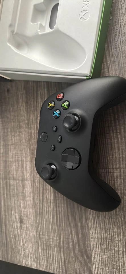 Xbox wireless controller new - photo 2
