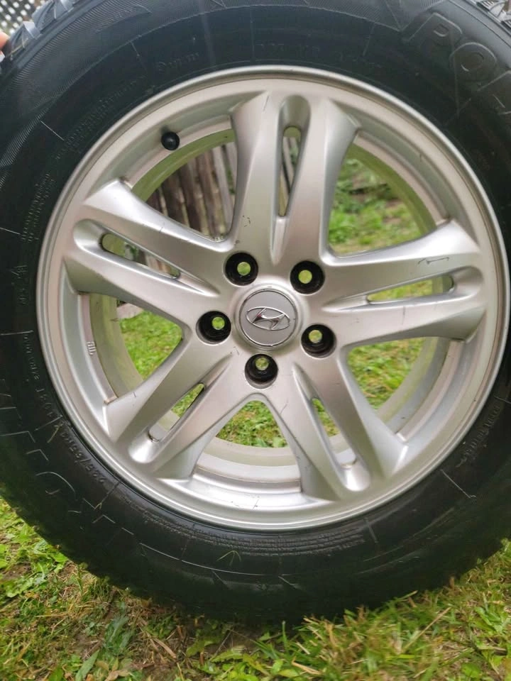 235/65 R17 Aluminum Rims with Tires