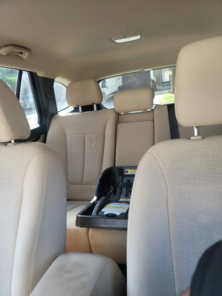 2011 Hyundai Santa Fe - photo 2