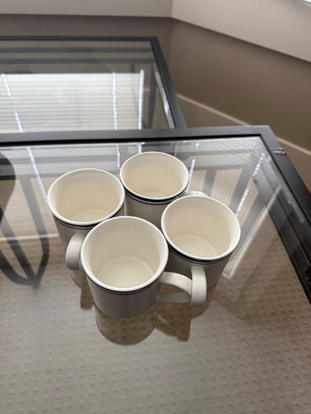 Set of 4 White Ceramic Mugs with Blue Stripes - photo 3