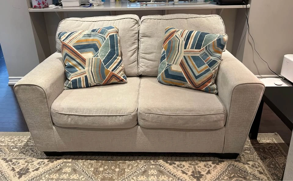 2 yr old Ashley couch set