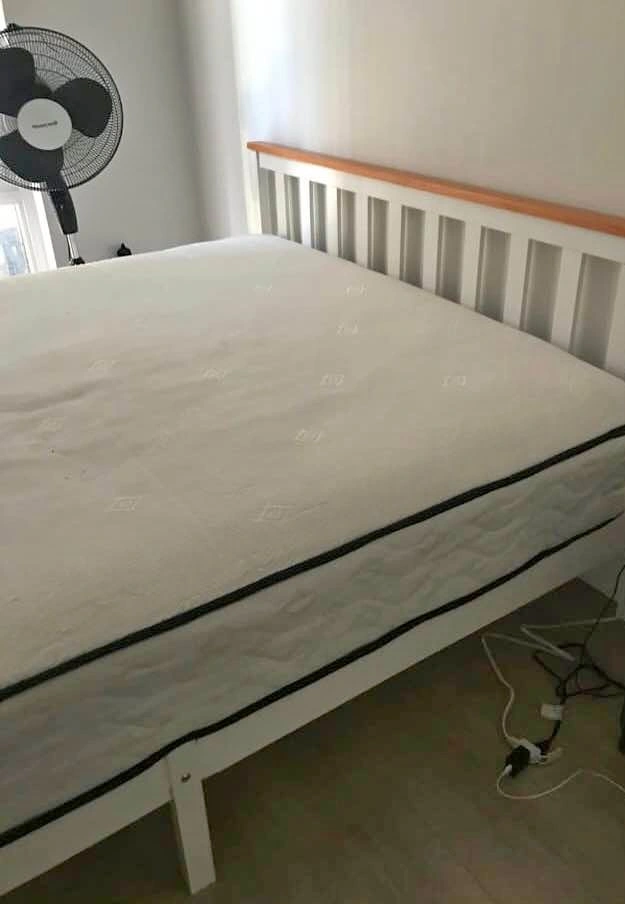 Queen size bed