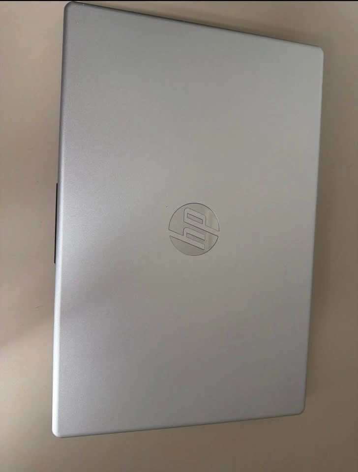 HP Laptop - photo 3