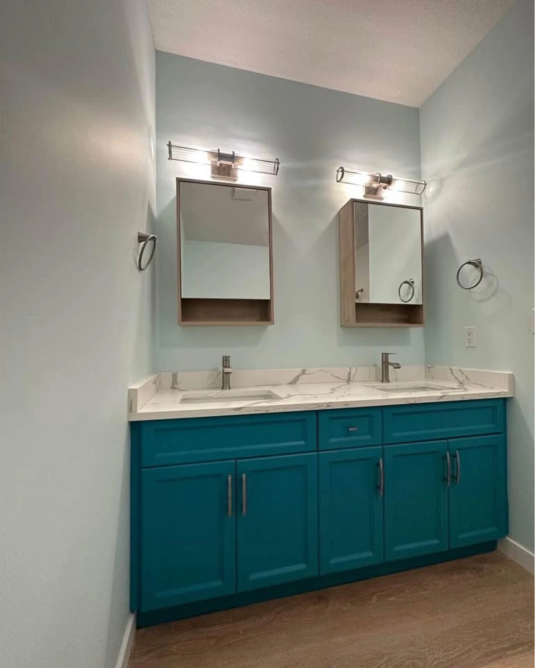 Reno’s bathroom - photo 2