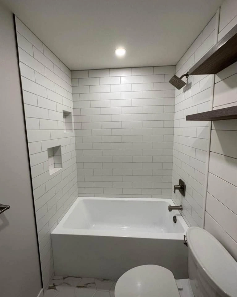 Reno’s bathroom - photo 4