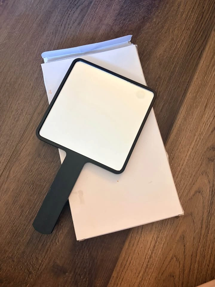 Laura Mercier Handheld Makeup Mirror - photo 2