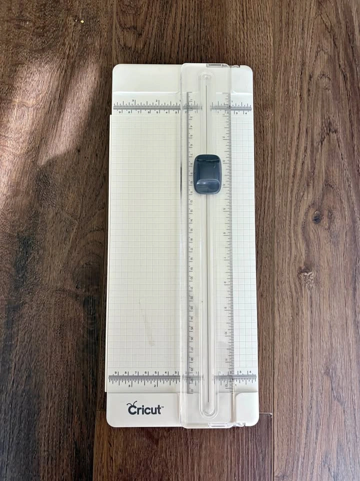 Cricut Portable Paper Trimmer