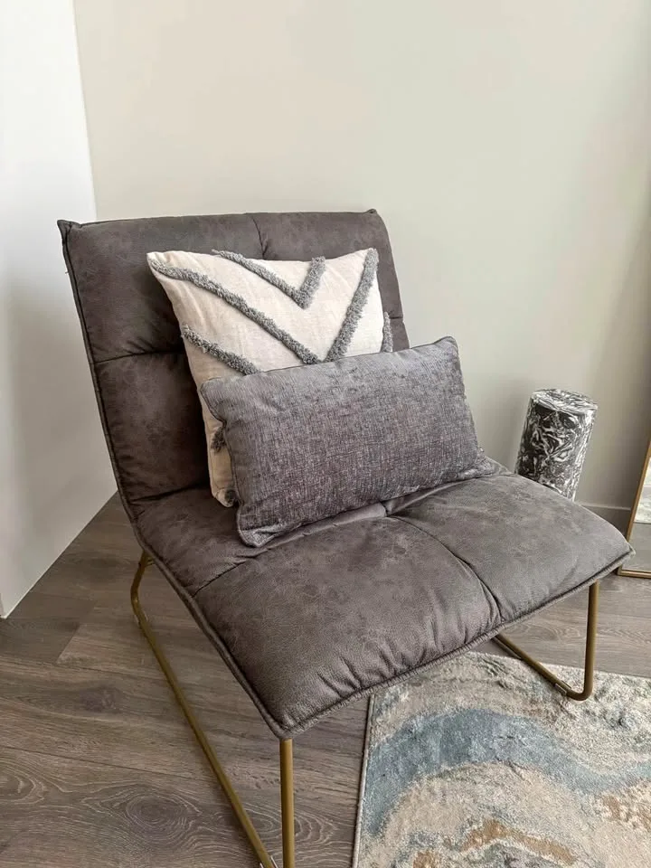 Moving Sale, Pick Up Only: Lounge Chair thumbnail