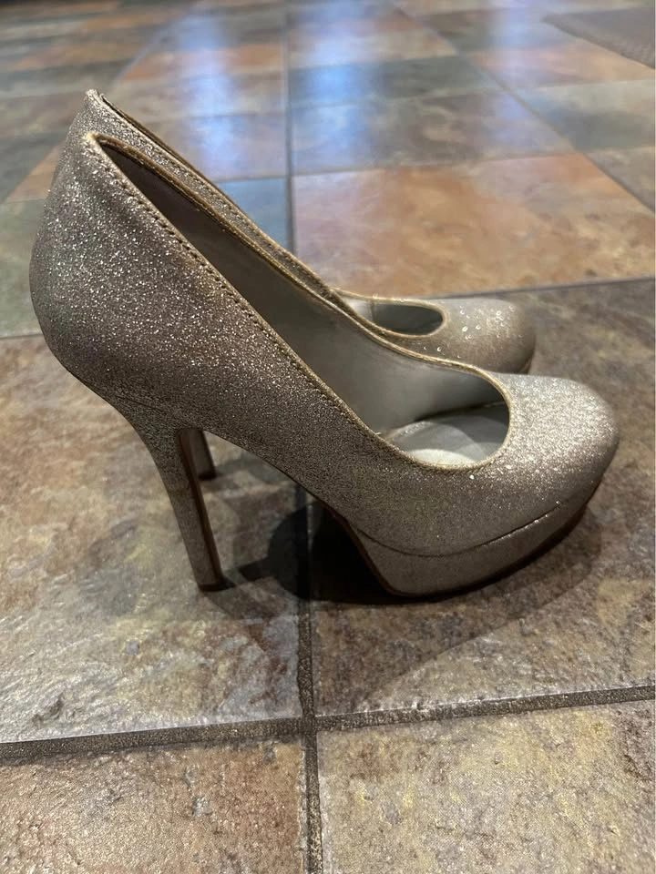 Women’s silver sparkly heels - photo 2
