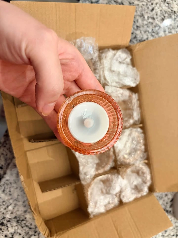 8 Amber Glass Tealight Holders - photo 4