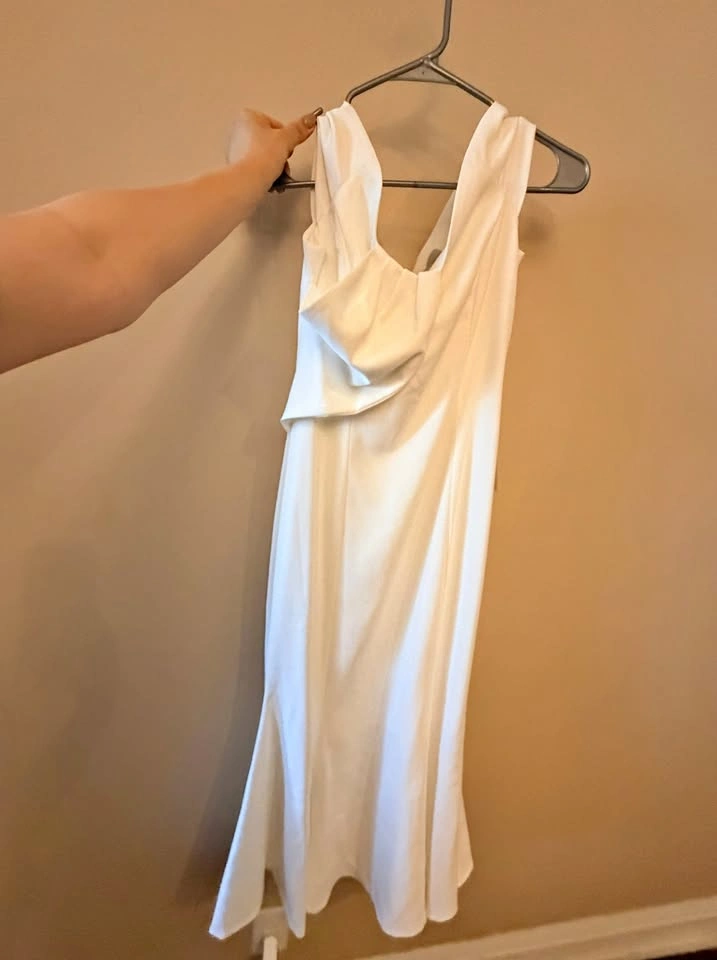[Brand New] White Mermaid Off-Shoulder Dress / Size M - photo 2