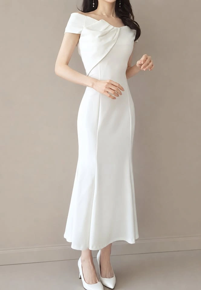 [Brand New] White Mermaid Off-Shoulder Dress / Size M