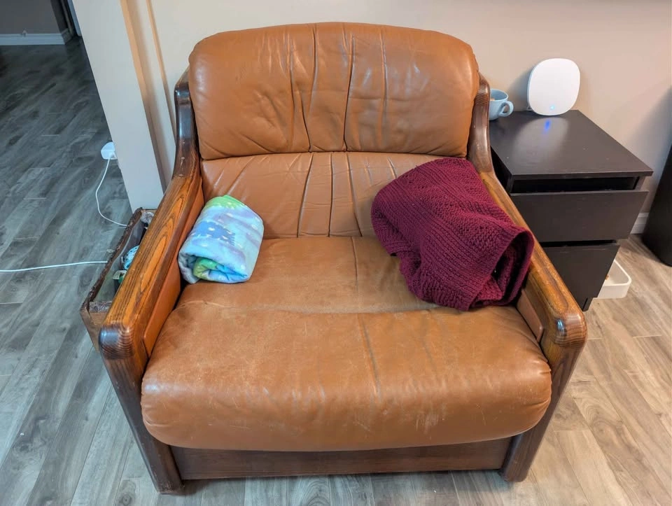 Moving Sale! 2 Couches 1 Chair - photo 2