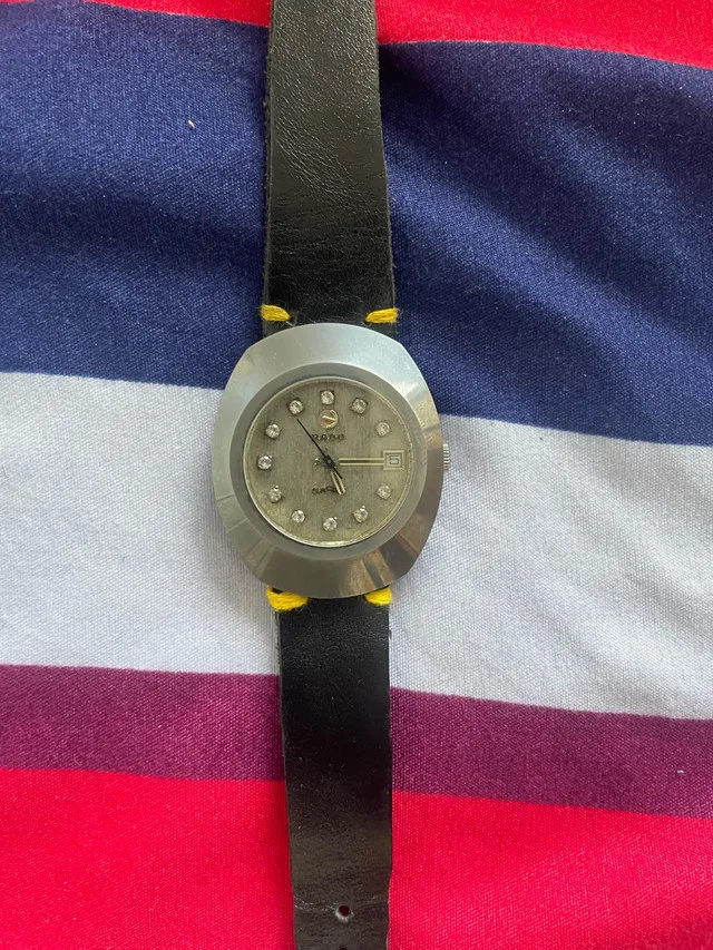 Vintage Watches for Sale thumbnail