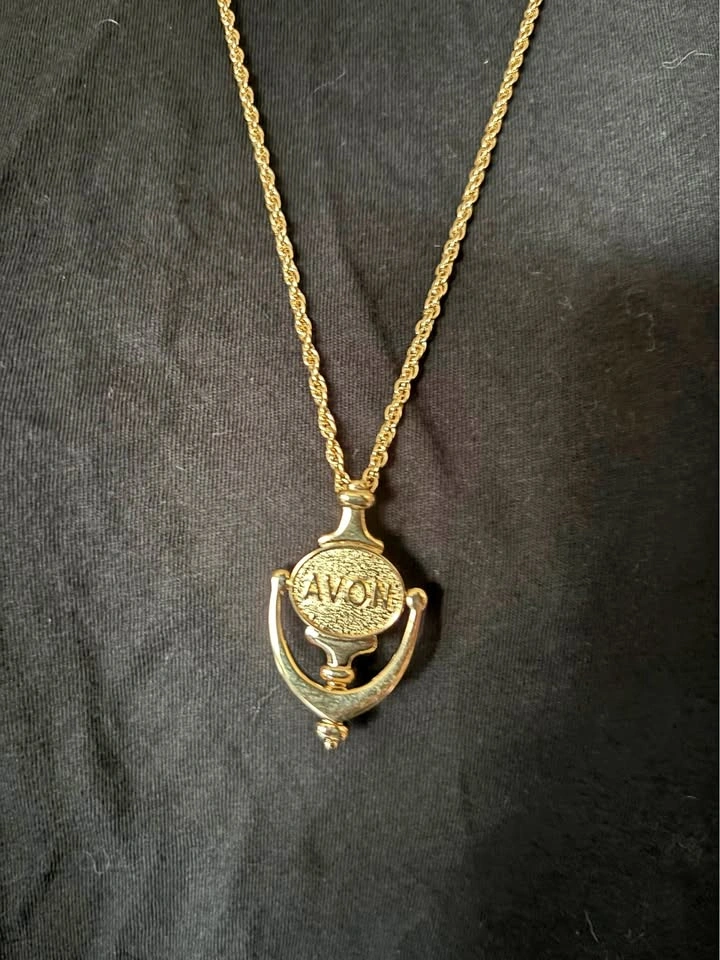 Avon Gold-Tone Door Knocker Pendant Necklace