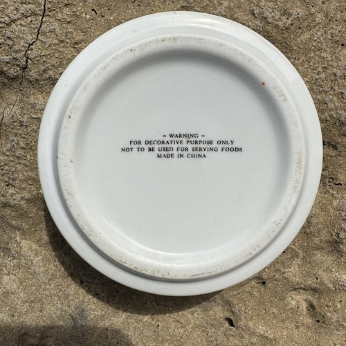 Vintage White Ceramic Las Vegas Ashtray 1980s - photo 2