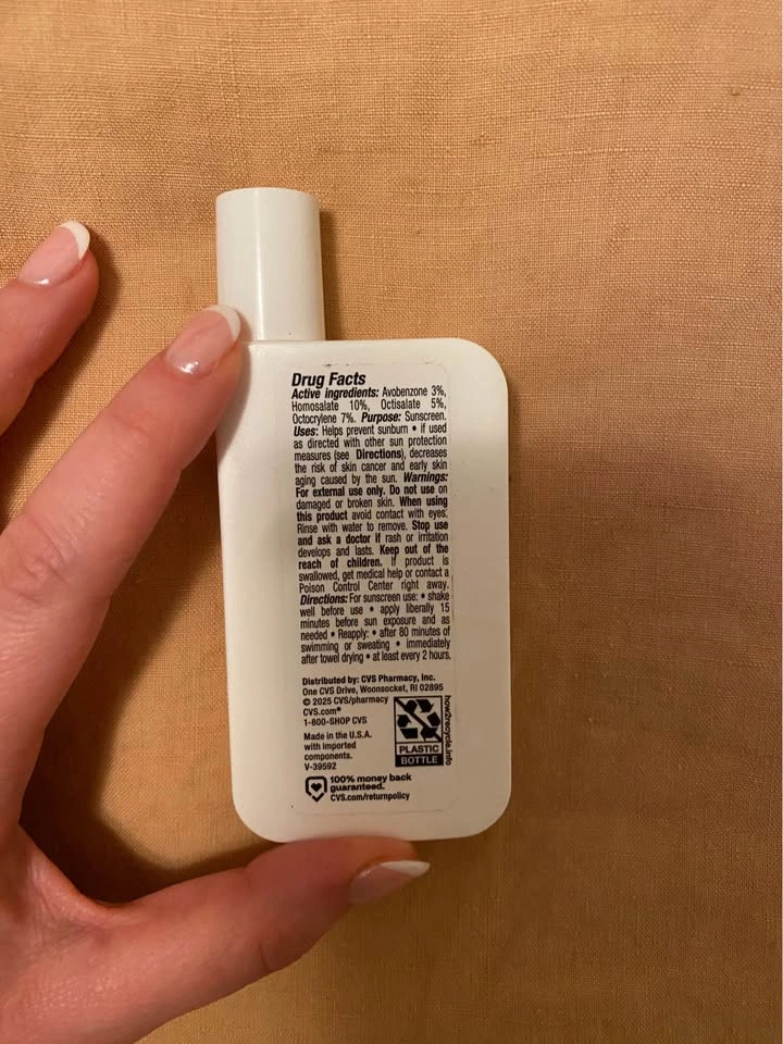 Face Sunscreen - CVS Ultra Light Fluid Lotion SPF 60 - photo 2