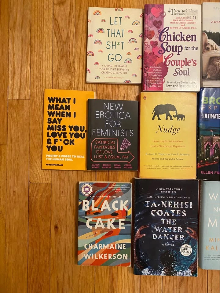 Books books books!!! - photo 2