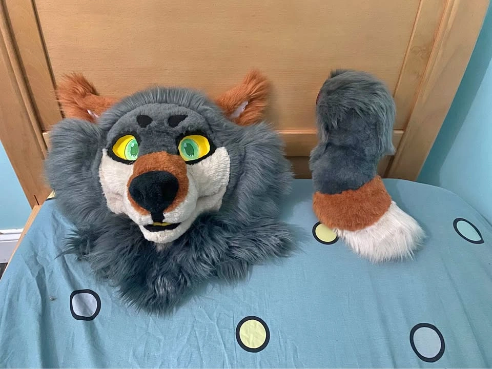 Fursuit head + tail