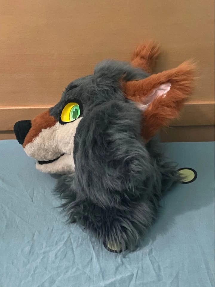 Fursuit head + tail - photo 2