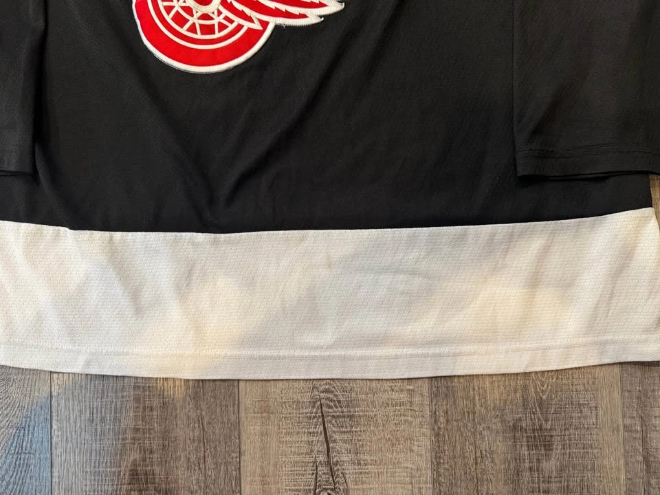 NHL Detroit Red Wings CCM Retro Alternate Jersey XL - photo 2
