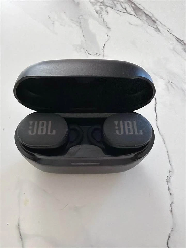 JBL Endurance Race 2 In-Ear Noise Cancelling True Wireless Earbu - photo 3