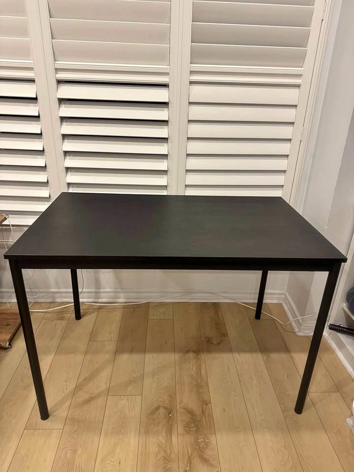 IKEA SANDSBERG Table