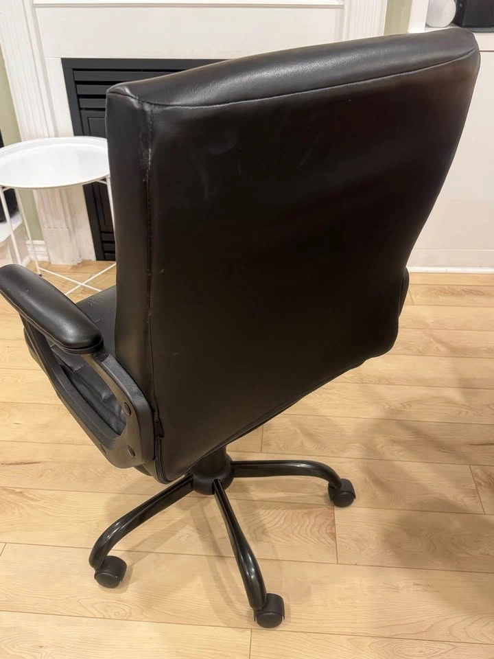 Black Ribbed Faux Leather Office Chair - photo 2