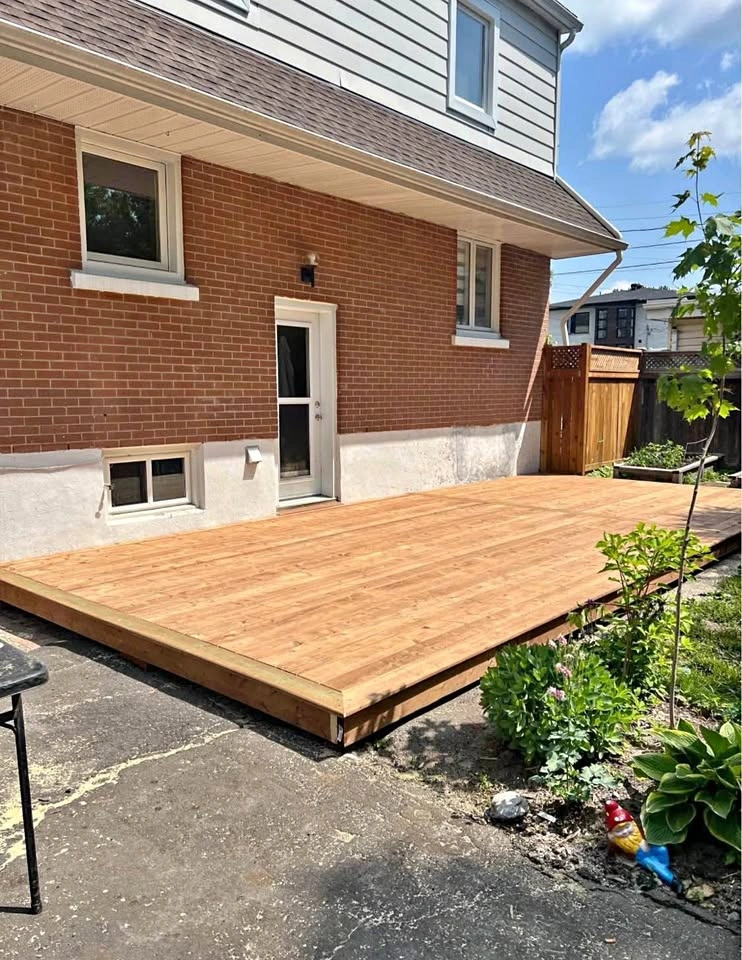 Ground level decks