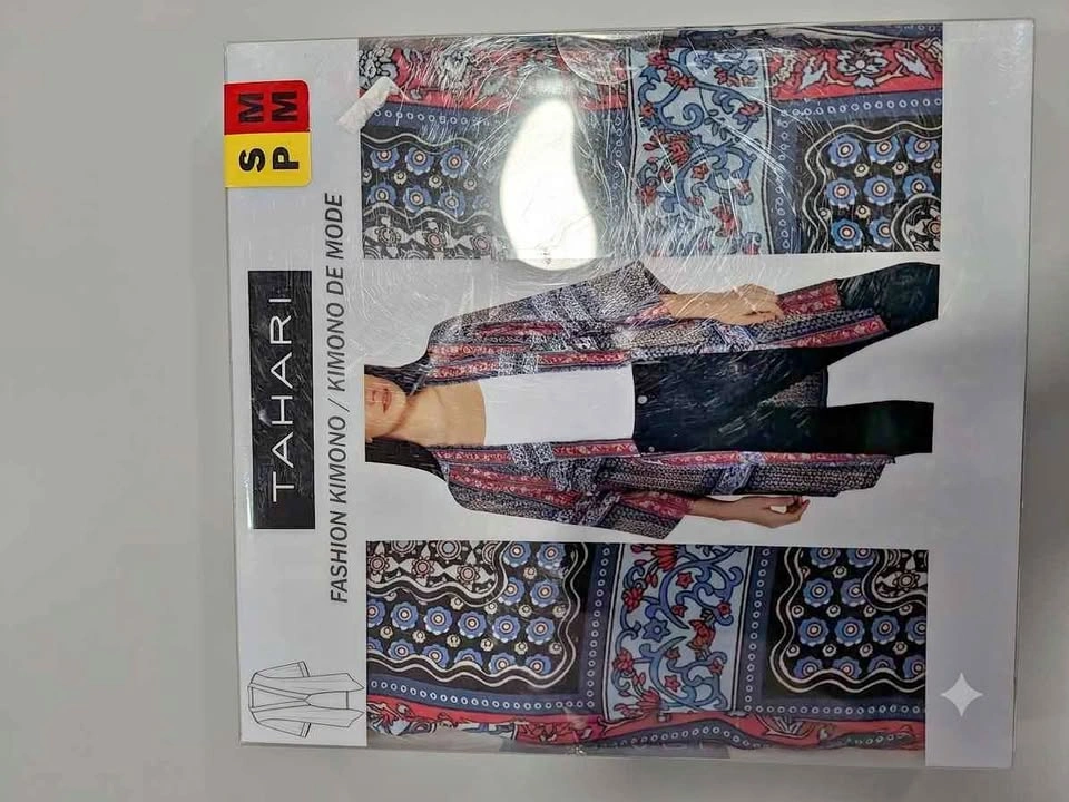 Women’s Cozy Gift Set – NIB Tahari Kimono (S/M) & Bench Slipper