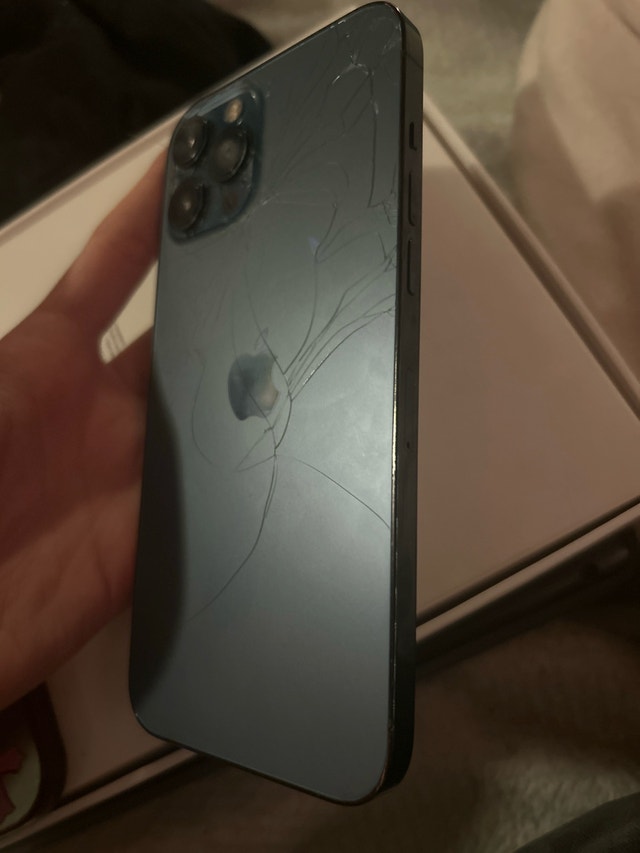 iPhone 12 Pro Max (READ DESCRIPTION) - photo 5