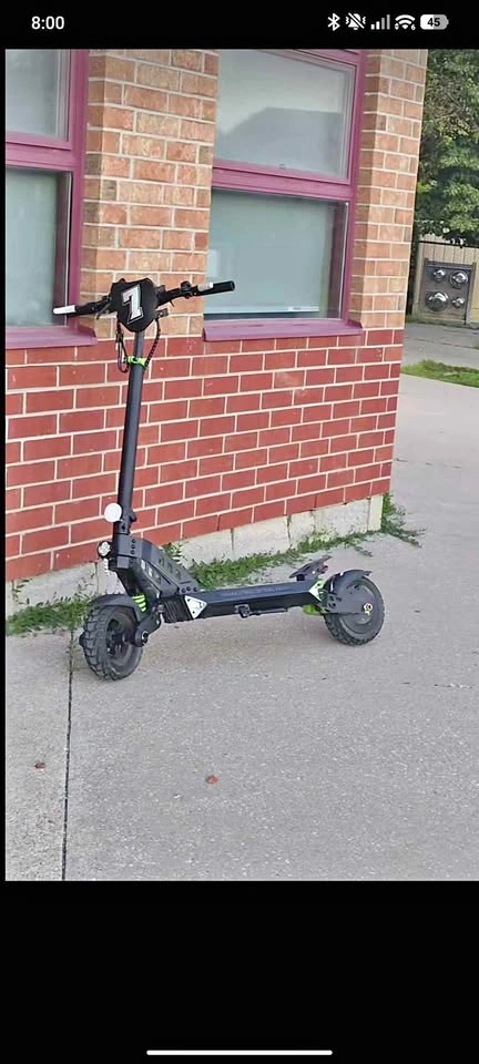 Gyrocopters Plaid 3.0 Electric Scooter - Pristine Condition